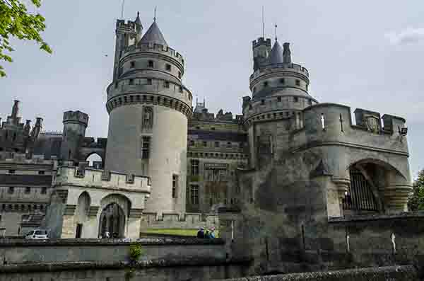Francia - Pierrefonds 21 - castillo de Pierrefonds.jpg
